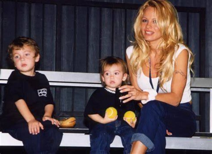 All about celebrity Brandon Thomas Lee! Birthday June 6, 1996 in USA
