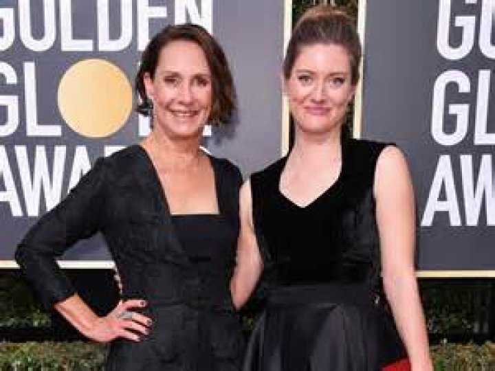 All About Zoe Perry's Relationship with Famous Parents Jeff Perry and
