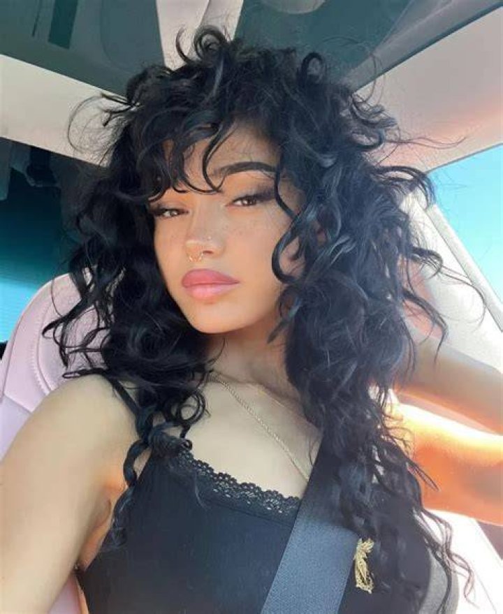 amelie little.warren OnlyFans