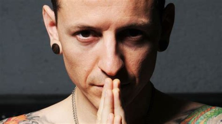 Chester Bennington, Whose Cathartic Anger Fuelled Linkin Park, Dies at
