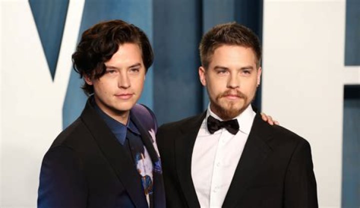Cole Sprouse "Wurde von fast all meinen Freundinnen betrogen"