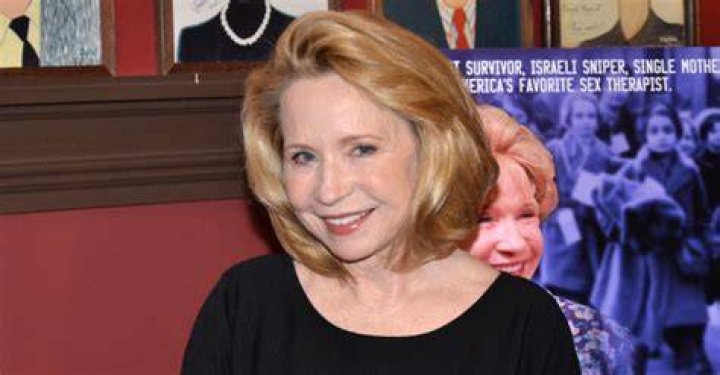 Debra Jo Rupp Wiki Bio, net worth, height, plastic surgery, husband, kids