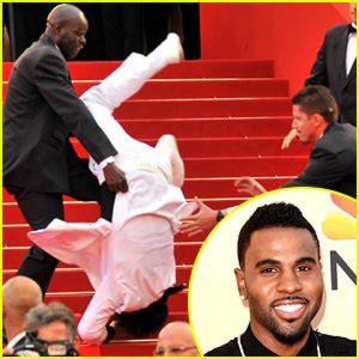Did Jason Derulo Fall Down the Stairs at Met Gala 2023? 2023 Met Gala