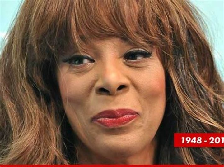 Donna Summer Dead, Disco Legend Dies After Cancer Battle at 63