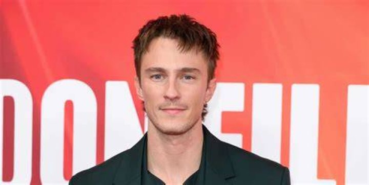 Drew Starkey's biography Age, relationship status, real name, movies