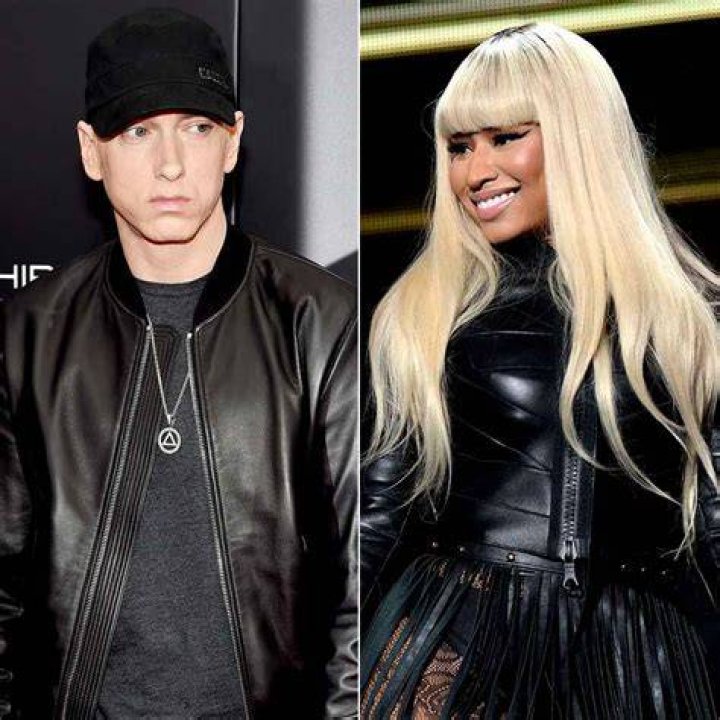 Eminem Teases Crowd with Nicki Minaj Relationship Jokes