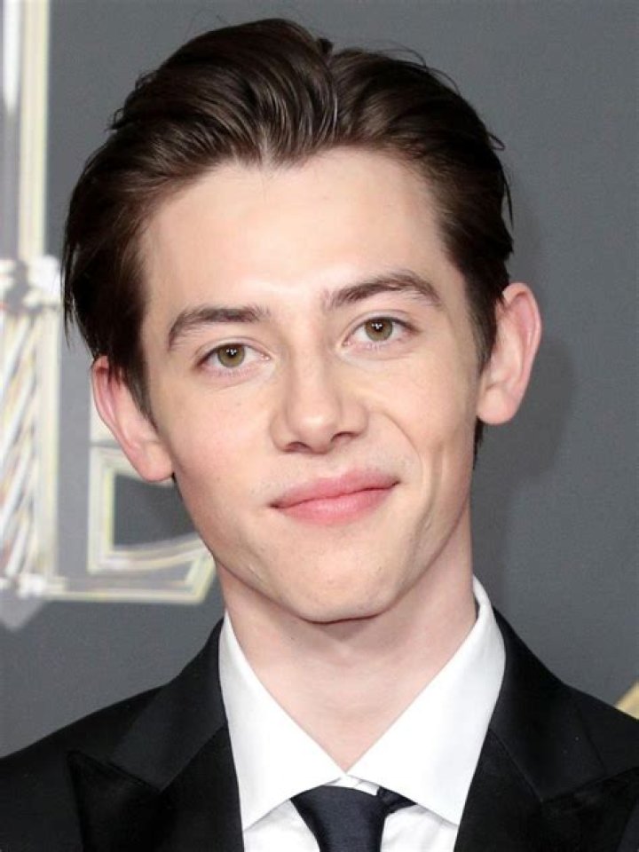 Griffin Gluck (Actor) Wiki, Bio, Age, Height, Weight, Girlfriend, Net