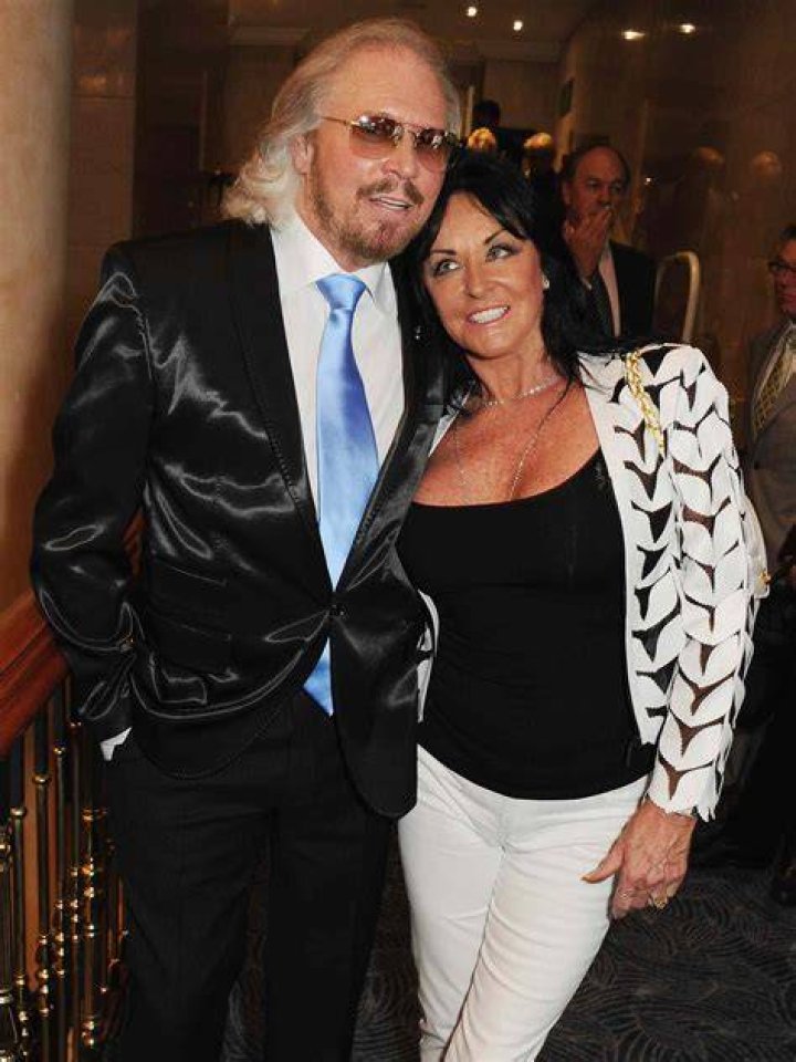 How Long Has Barry Gibb Been Married