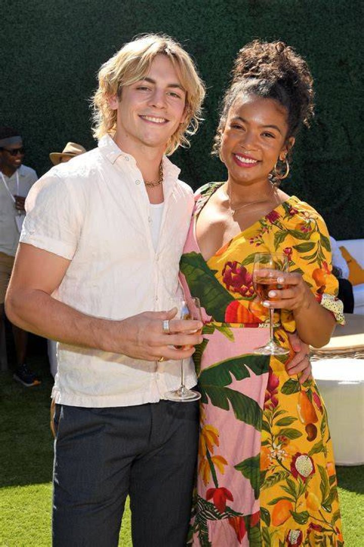 ¿Ross Lynch y Jaz Sinclair siguen juntos? Tú en línea