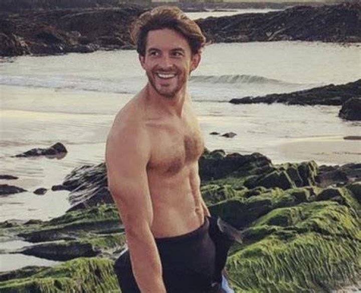Is Jonathan Bailey on Instagram? Jonathan Bailey 13 facts about the