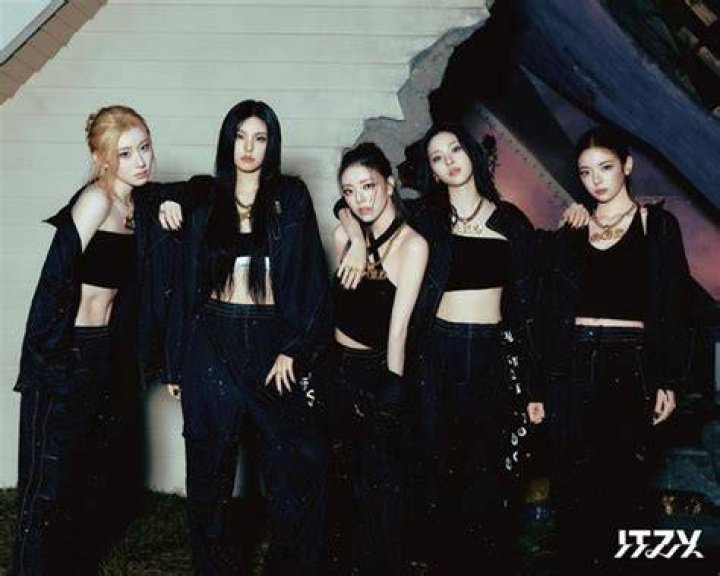 ITZY's Yeji And Lia Explain The Meaning Behind Their Joint Nickname Of