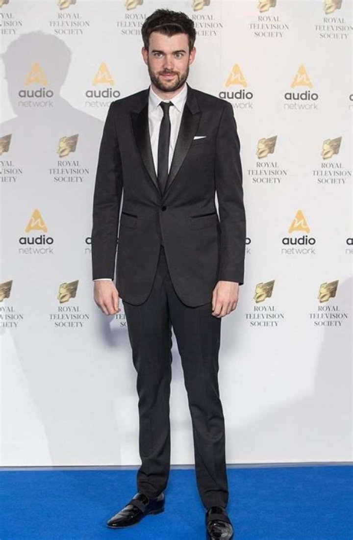 Jack Whitehall Height KnowSize