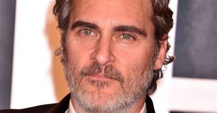 Joaquin Phoenix Net Worth 2020, Height, Age, Wiki, Wife, Birthday