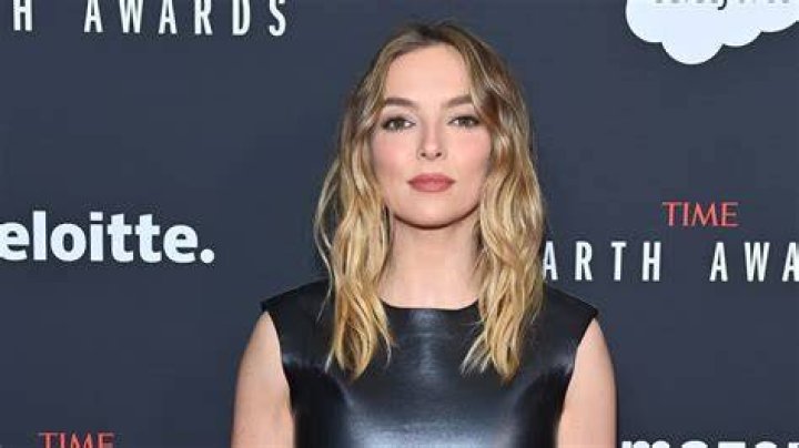 Jodie Comer Bio, Net Worth, Age, Single, Height, Ethnicity, Career