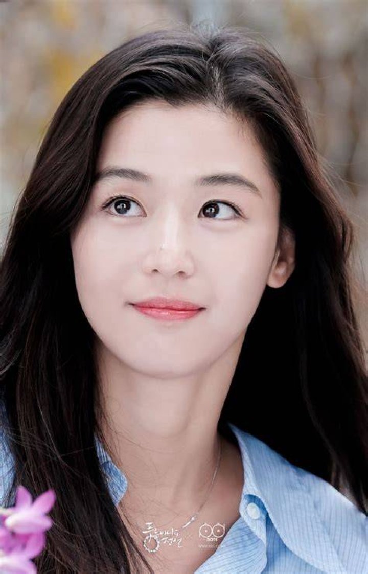 Jun Ji Hyun's Husband is The Highest Shareholder of His Firm KDramaStars
