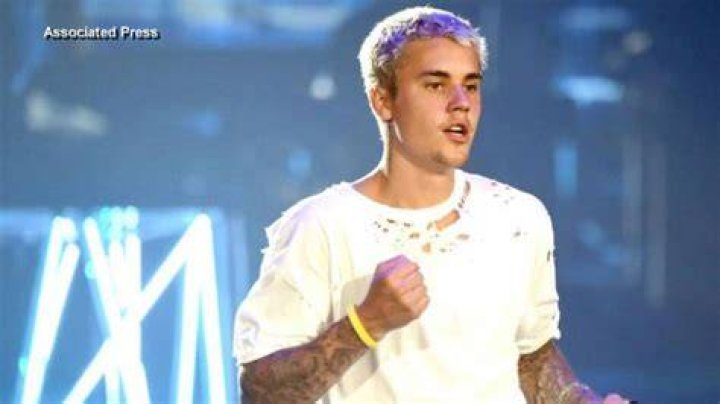 Justin Bieber Opens Up on Marriage, Therapy & &lsquo;Justice&rsquo; Billboard