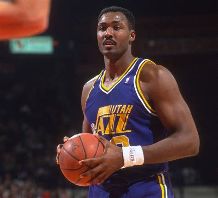 Karl Malone's Son Shares Update On Health Of Utah Jazz Legend's Wife