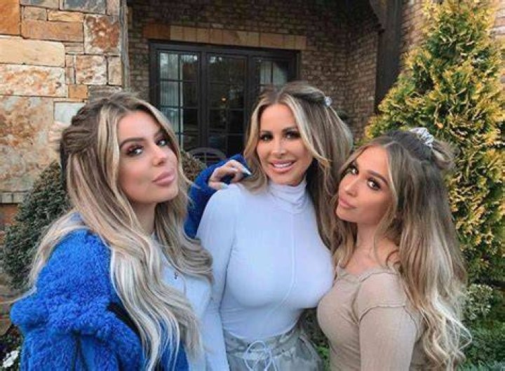 Kim ZolciakBiermann Defends Daughters Over Plastic Surgery Claims