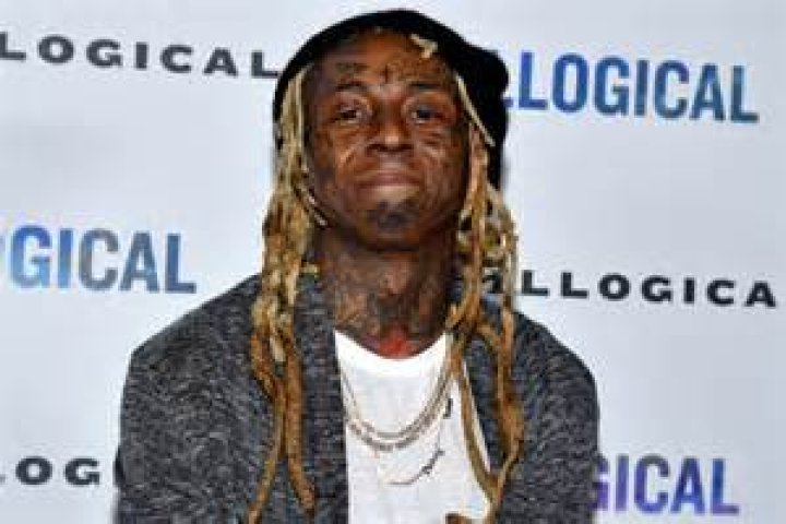 Lil Wayne Reveals 'Dedication 6 Reloaded' Release Date and Shares