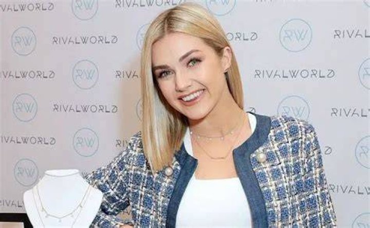 Lindsay Arnold Net Worth, Biography, Age, Height Angel Messages
