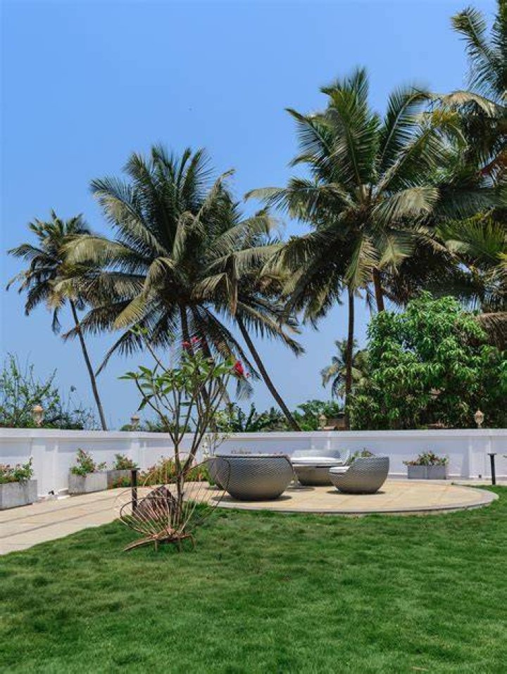Look At These NotSoHumble Abodes Owned By Our Favorite Celebrities
