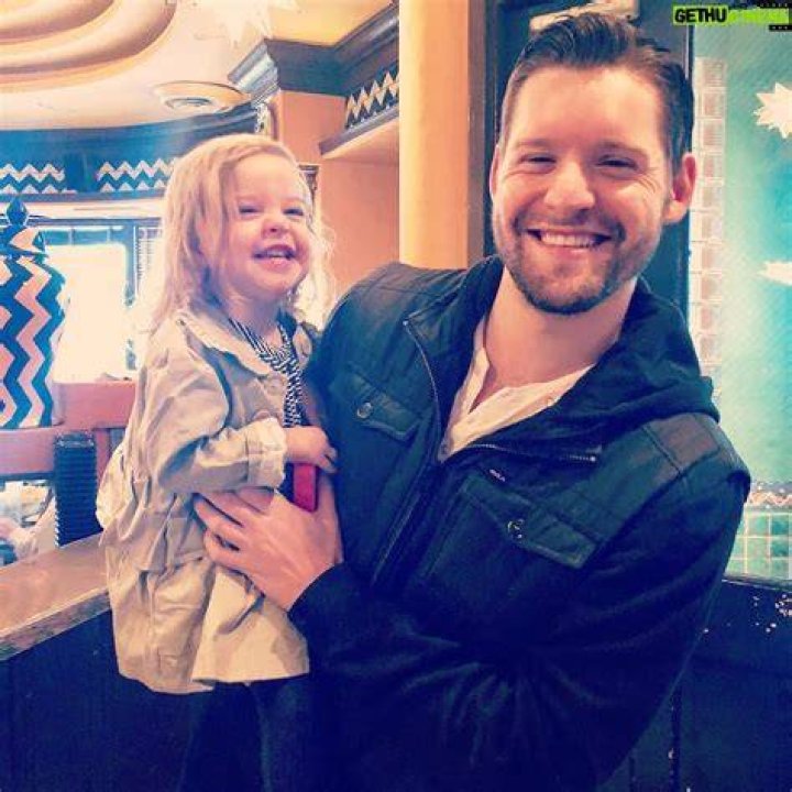 Luke Kleintank Kids, How Many Children Does He Have? FBI International