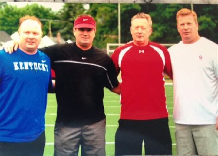 Meet Bob Stoops Brother Mark, Mike And Ron Stoops