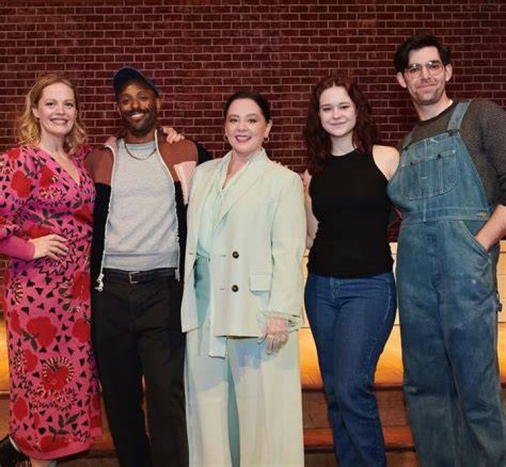 Melissa McCarthy and the Cast of ‘Mike and Molly’ Tease Series Finale