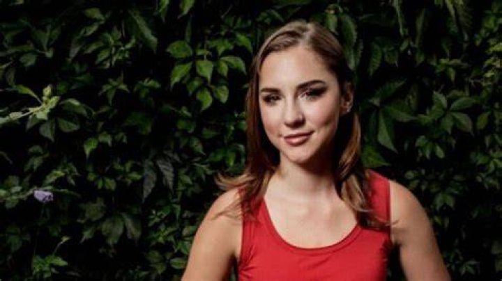 Mikhaila Peterson Net Worth, Height, Boyfriend, Age OhoFeed