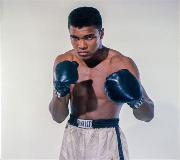 Muhammad Ali's teenage grandson looks exactly like young version of his