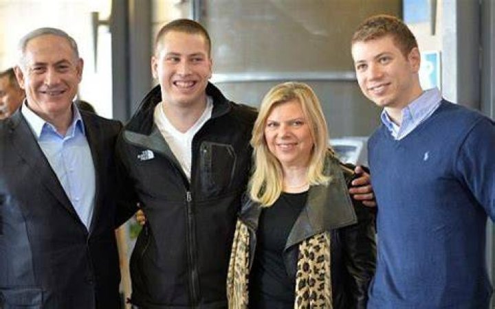 Netanyahu updates Twitter profile, now mentions all 3 kids The Times
