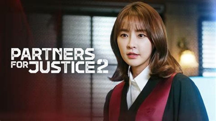 PARTNERS FOR JUSTICE 2 Selebritas, Suami, Gaya model pakaian