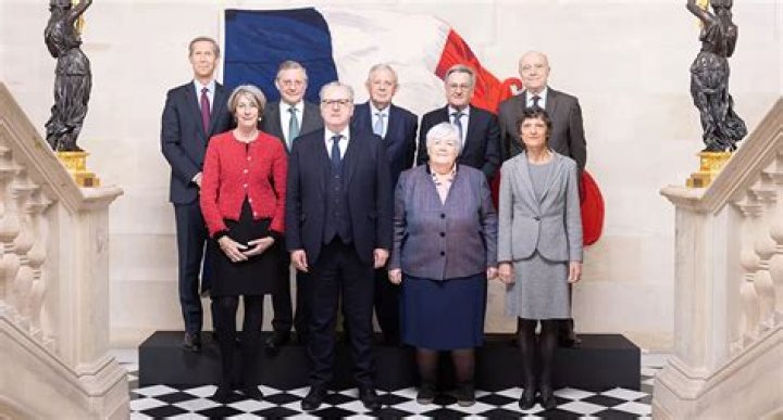 Qui sont les membres de l'empire de la mode ? ThePressFree