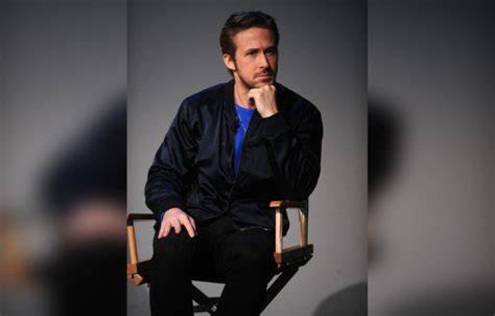 Ryan Gosling Feud With Estranged Dad &mdash; Skipped His Wedding!