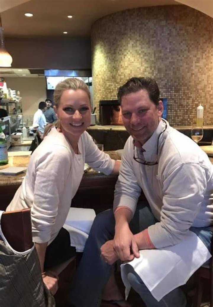 Sandra Smith Facts, Bio, Married, Husband, Net Worth, Measurements
