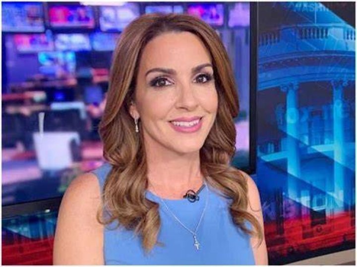 Sara Carter (reporter) bio age, husband, career, podcast (2022)