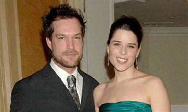 Scream star Neve Campbell ends threeyear marriage by filing for
