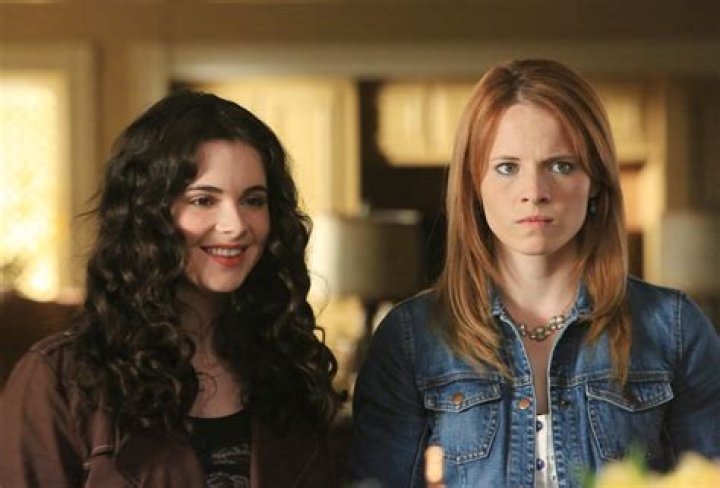 Switched at Birth Katie Leclerc age, husband, is she actually deaf