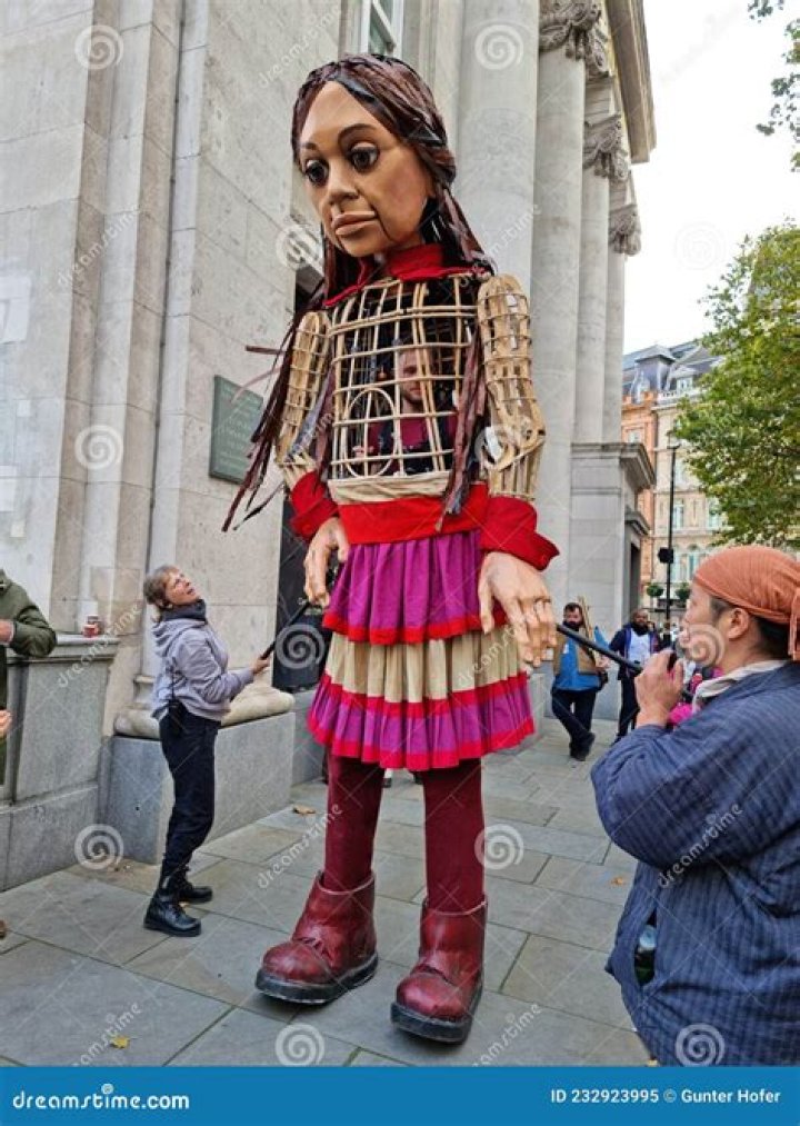 Syrian refugee giant puppet 'Little Amal' returns to Kent ITV News
