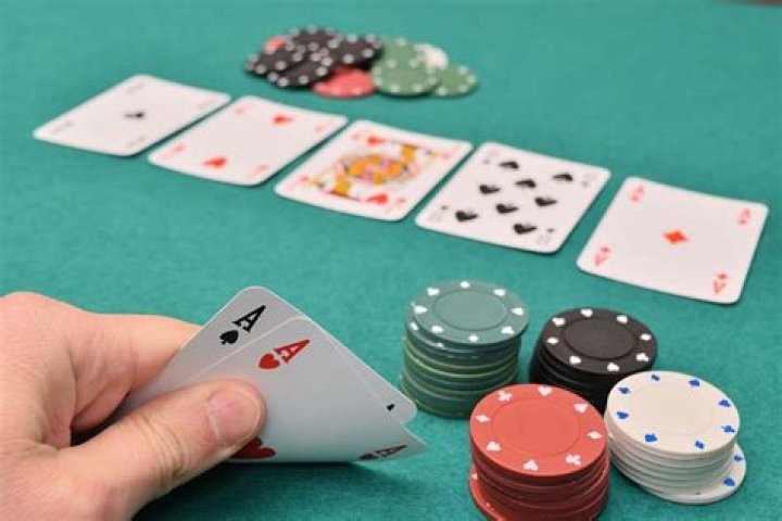 TEXAS HOLD 'EM (Official Visualizer) YouTube