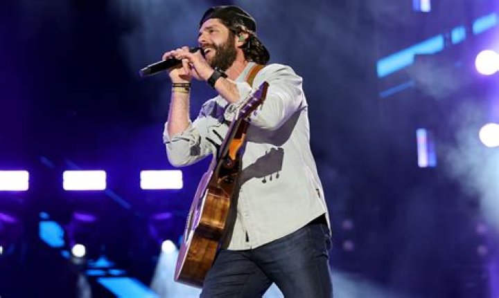 Thomas Rhett's Daughters Surprise Their Dad During His Concert &mdash; and