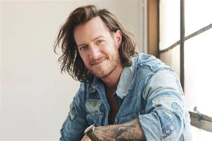 Tyler Hubbard Pictures