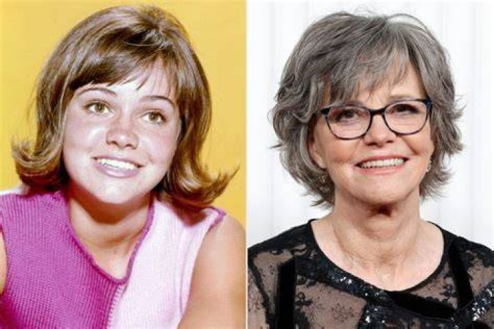When did Sally Field and Burt Reynolds date? The US Sun