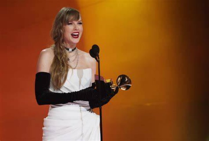 Who Are Taylor Swift's Parents? Andrea and Scott Are Now Divorced