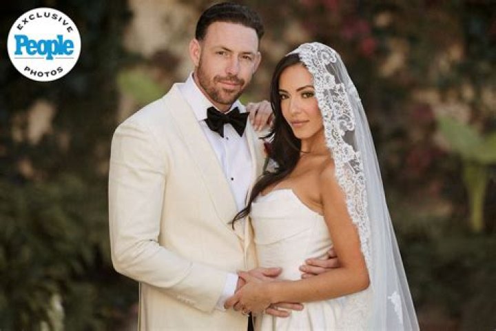 Who Is Corey Loftus? His Bio, Charli Age, Net Worth, Height, Job