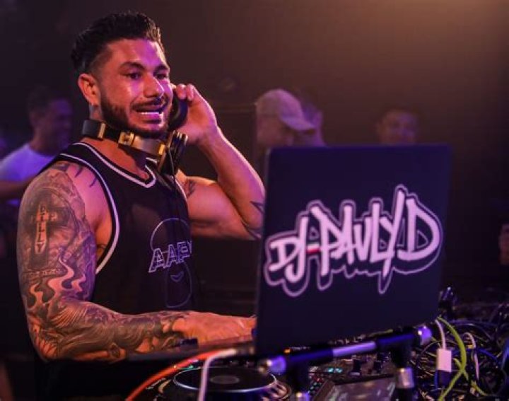 Who is Pauly D's girlfriend, Nikki Hall? The US Sun