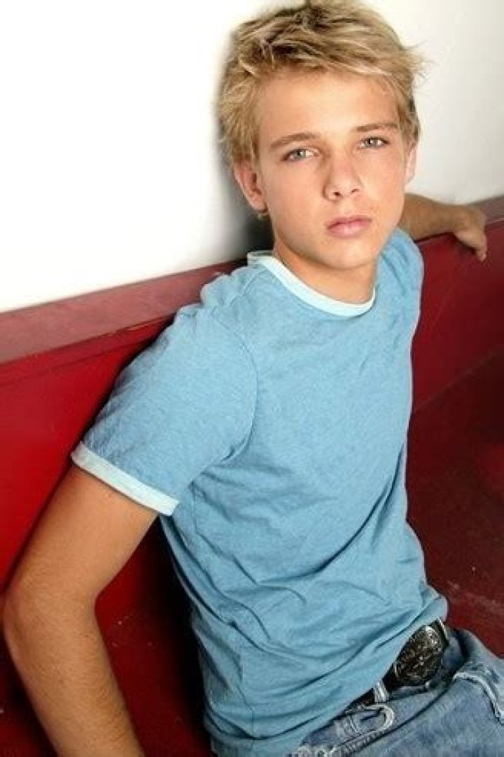 young max thieriot max thieriot Photo (17000530) Fanpop