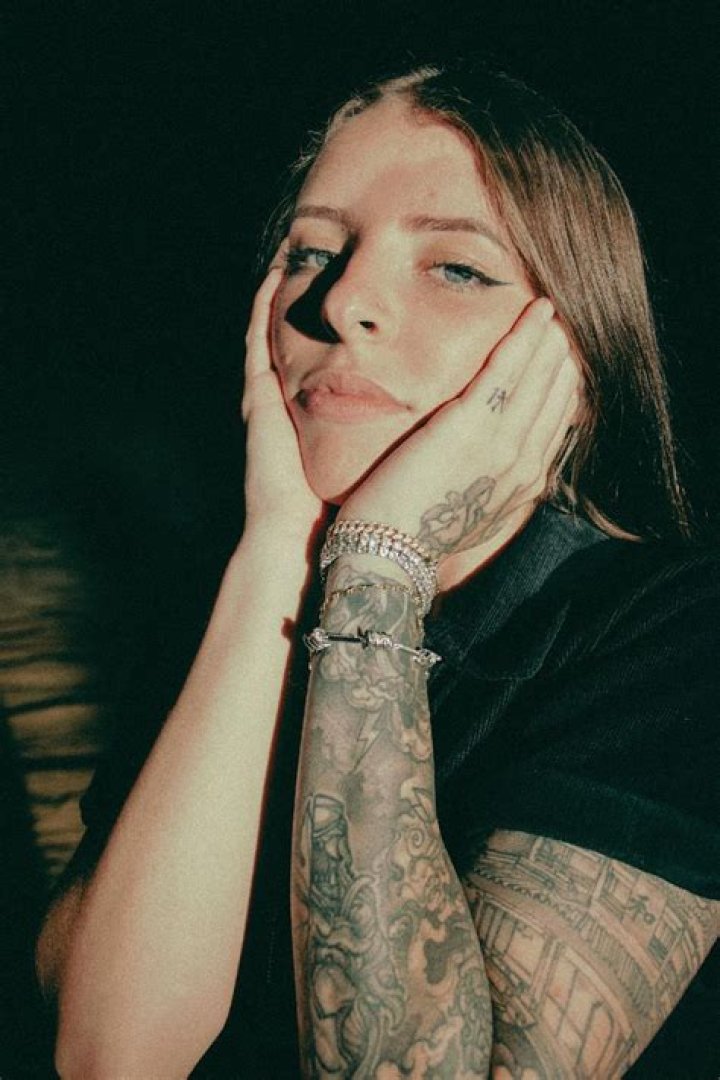 Young Miko llega con poderoso tema PUERTO RICO POSTS